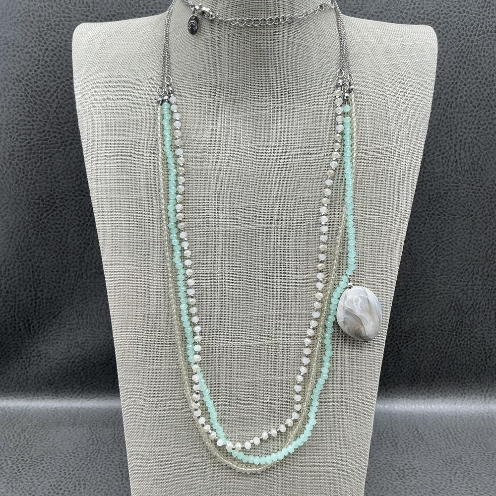 Charming Charlie Layered Beaded‎ Pendant Necklace 28 Inch Green Silver Tone
